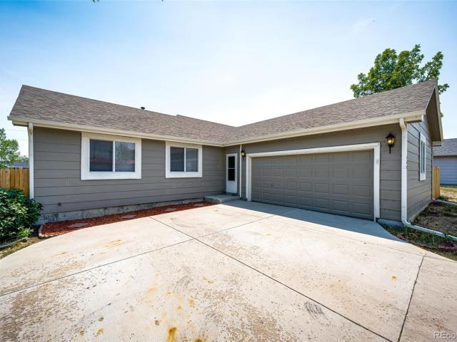 House for sale in Bennett, Colorado