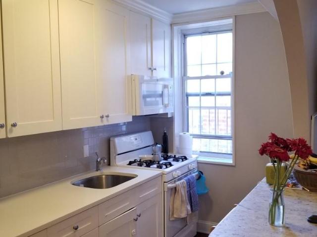 Property for rent in Glenwood, New York