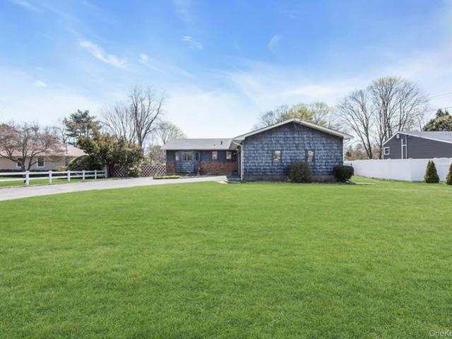 House for sale in Bohemia, New York
