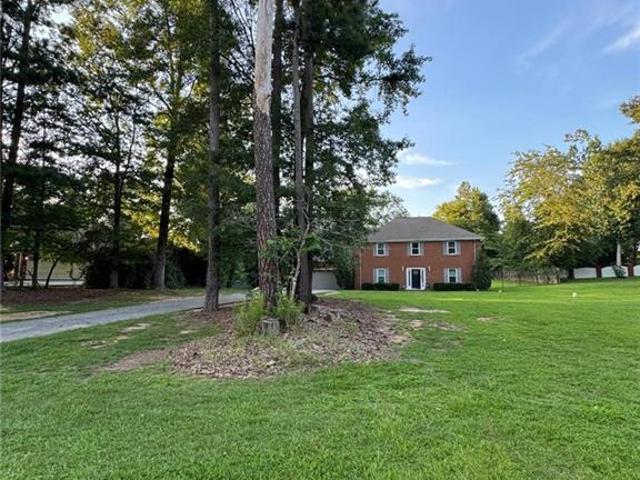 House for sale in Fairburn, Fulton County