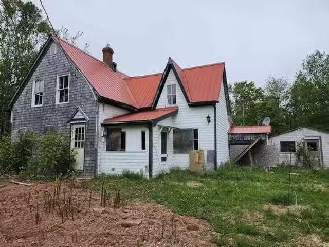House for sale in Montague