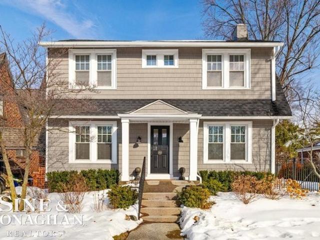 House for sale in Grosse Pointe, Michigan