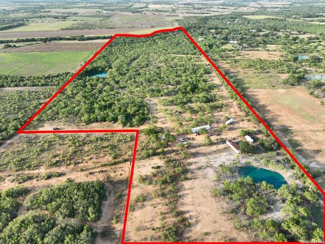 Farm for sale in Saint Hedwig, Texas