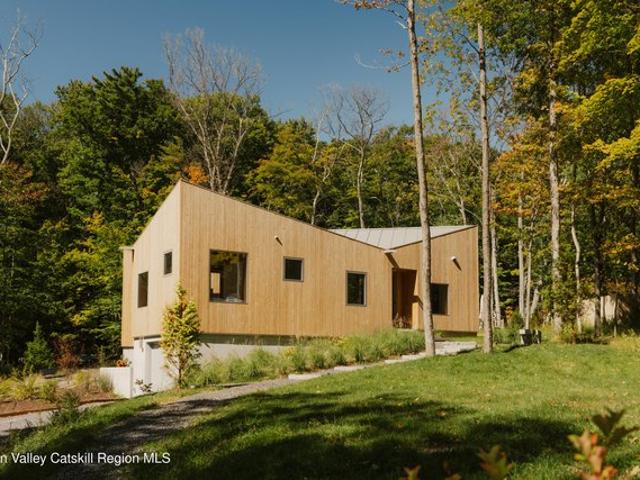 House for sale in Glenford, Town of Hurley