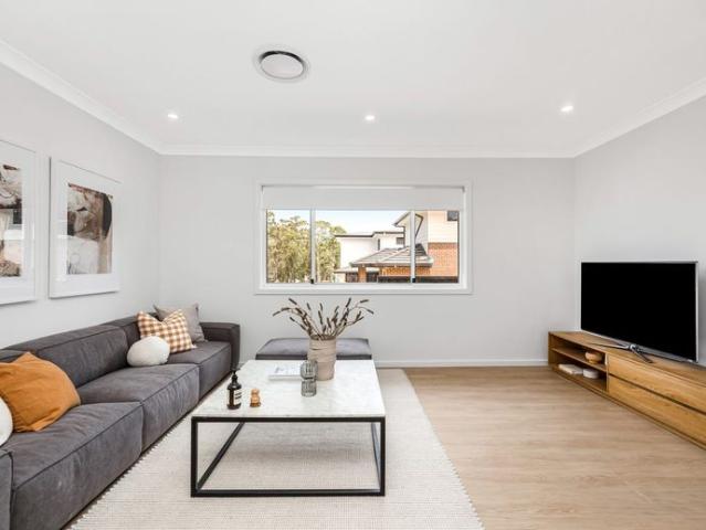 House for rent in Oakville, Sydney
