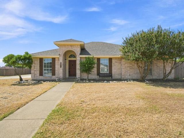 House for sale in Ellis, Texas