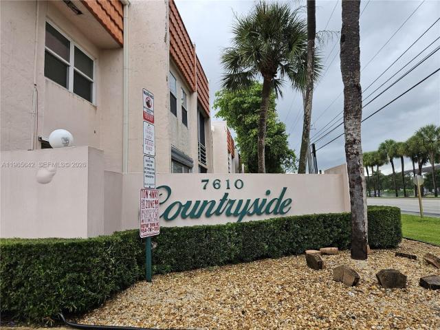 Condo for sale in Davie, Florida