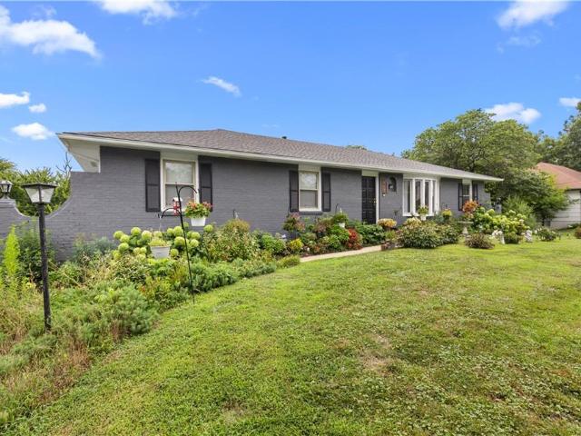 House for sale in Grandview, Missouri
