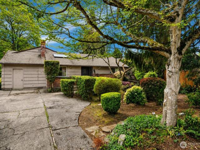 House for sale in Medina, King County