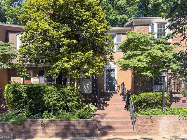 Condo for sale in Virginia