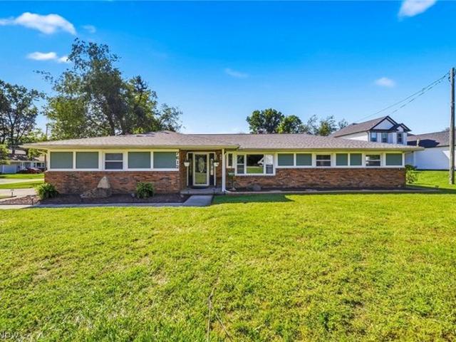 House for sale in Cardinal Meadow, Mentor
