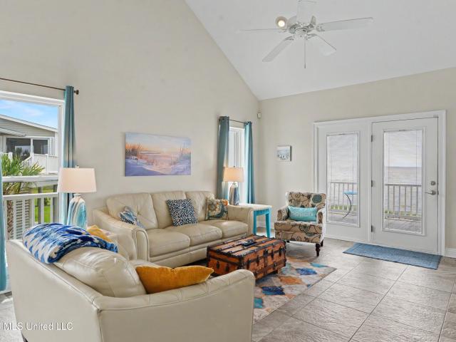 House for sale in Ocean Springs, Mississippi