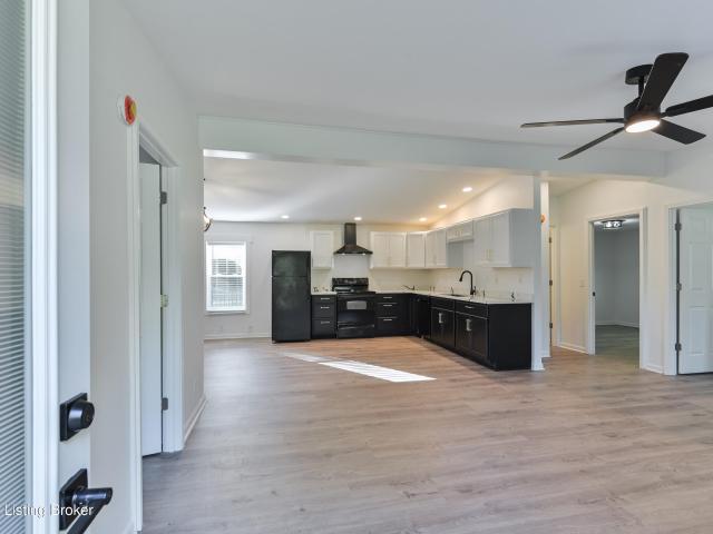 House for sale in Pewee Valley, Kentucky