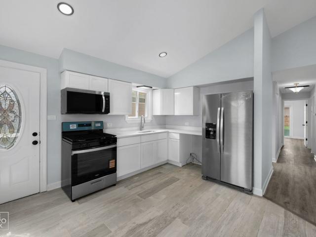 House for sale in Bridgeview, Illinois