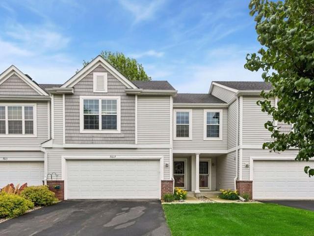 Townhouse for sale in Chanhassen, Minnesota
