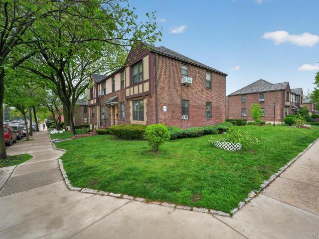 Condo for sale in Queens, Arverne