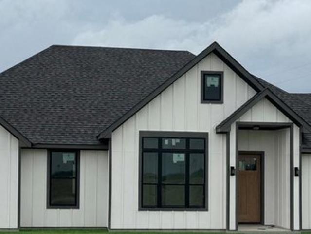 House for sale in Ellis, Texas