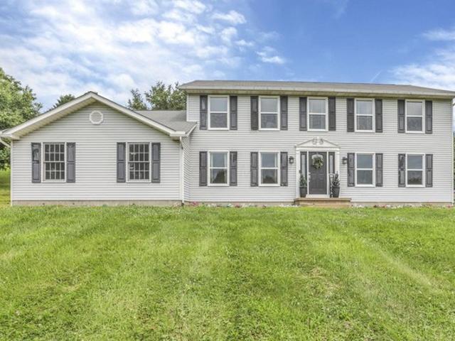 House for sale in Hebron, Ohio