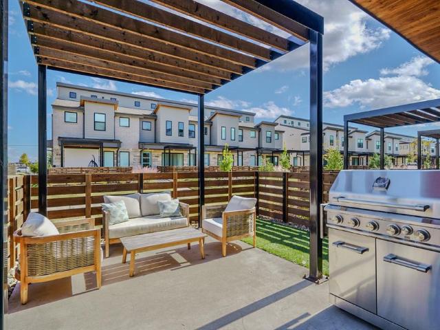 Townhouse for sale in Denton, Texas