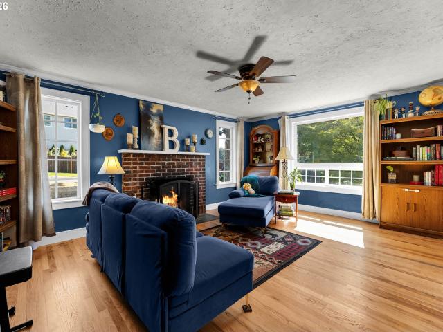 House for sale in Ridgefield, Clark County