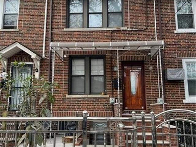 House for sale in Arverne, New York