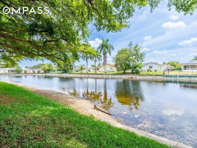 Townhouse for sale in Tamarac