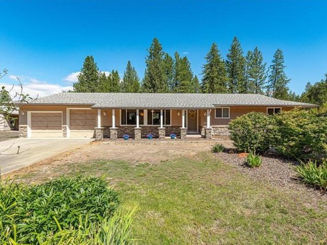 House for sale in Chattaroy, Washington