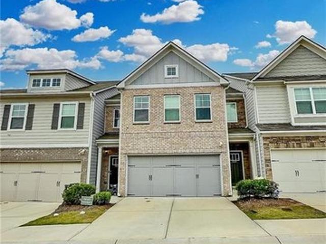 Townhouse for sale in Fairburn, Georgia