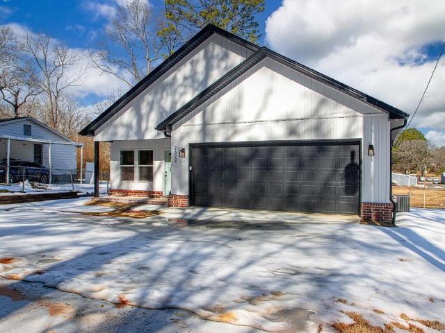 House for sale in Ark