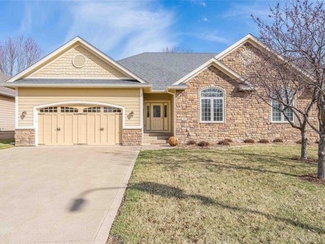 Townhouse for sale in West Des Moines, Iowa