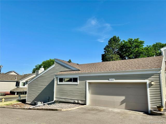 Townhouse for sale in Arapahoe, Colorado