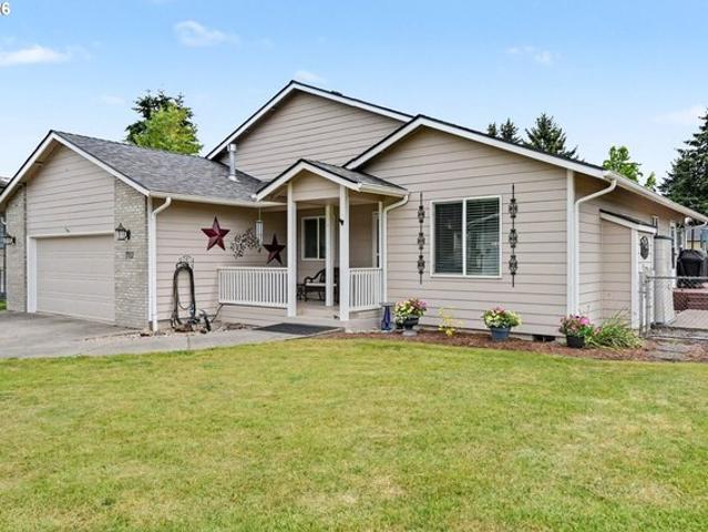 House for sale in Oregonia