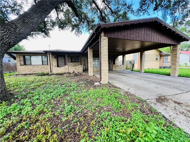 House for sale in Alice, Texas