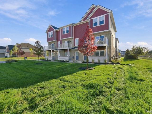 Condo for sale in Troy, Michigan