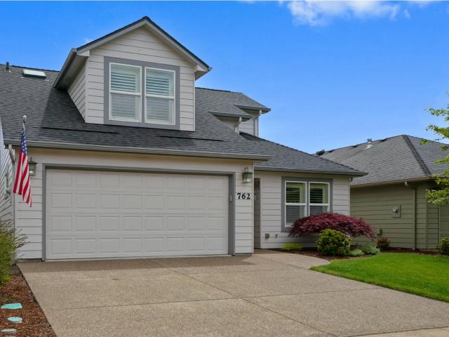 House for sale in Oregonia