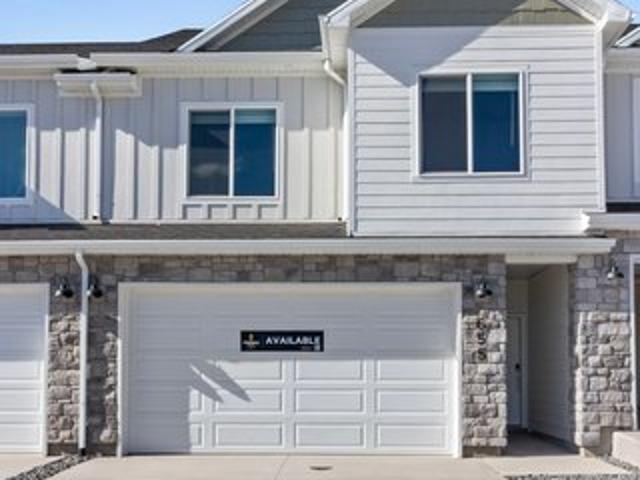 Townhouse for sale in Cache, Utah