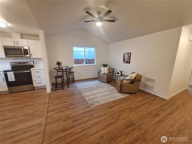 Condo for sale in Burlington, Skagit County