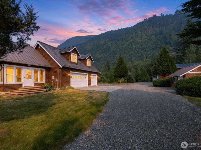 House for sale in Deming, Washington