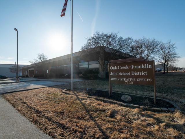 Commercial for sale in Oak Creek, Wisconsin