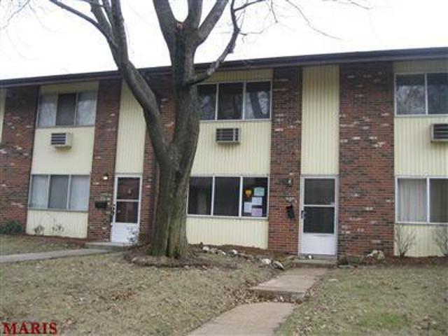 Condo for sale in Hazelwood, Missouri