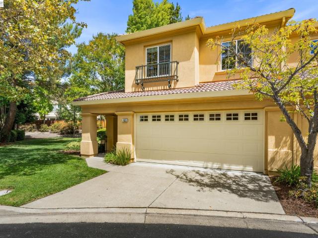 Townhouse for sale in San Ramon, California