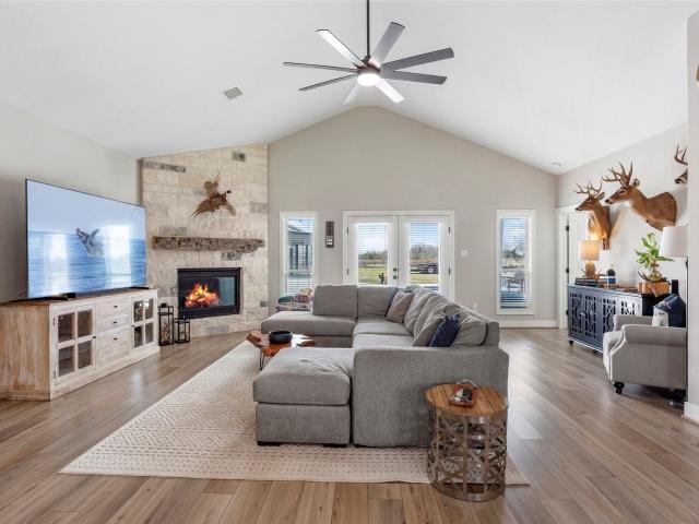 House for sale in Hitchcock, Texas