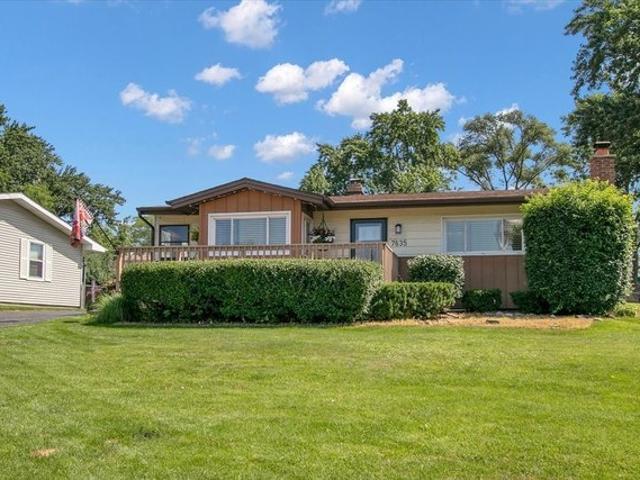 House for sale in Woodridge, Illinois