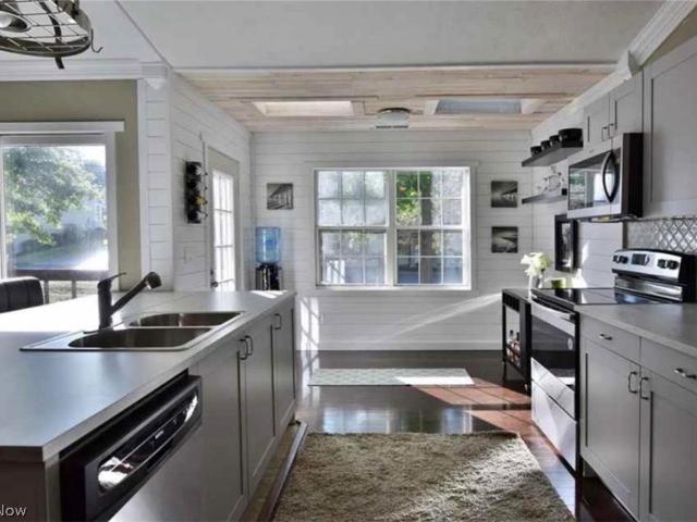 Condo for sale in Forest of Huntington Woods, Youngstown