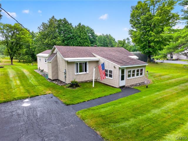 House for sale in Oneida, New York