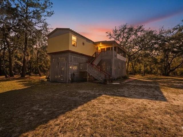 House for sale in Bell, Florida