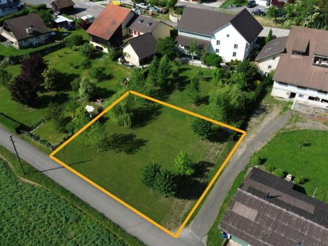 Grundstück kaufen in Mönthal, Aargau