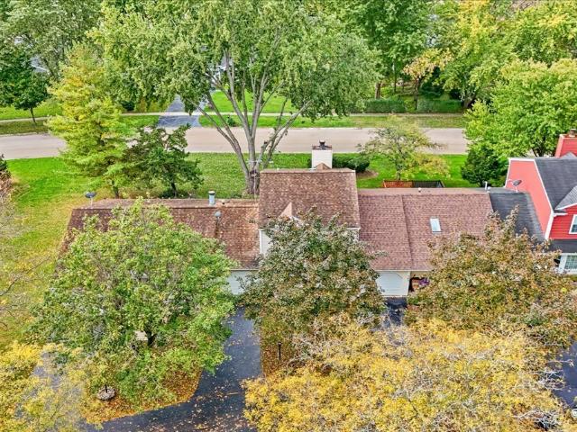 Townhouse for sale in Nantucket Village, Island Lake