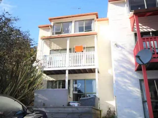 House for rent in Otakou