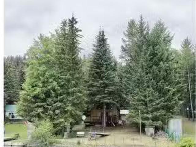 House for sale in Deka Lake, Area L (Lone Butte/Interlakes)